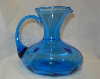 Decanter or Pitcher Vintage medium-sized, Home Décor, Floral Vase, Kitchenware, Barware, Midcentury modern, Aqua Blue glass,