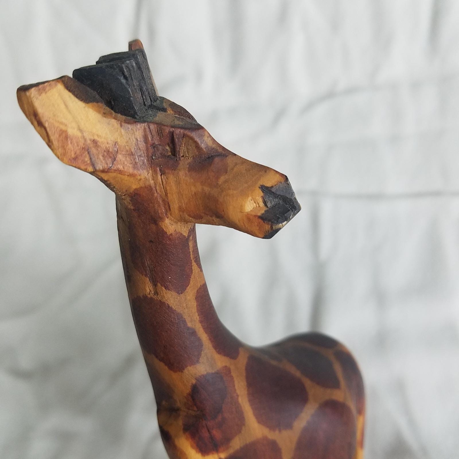 キリンの手彫り木製サファリ動物フォークアート彫刻アフリカケニア 