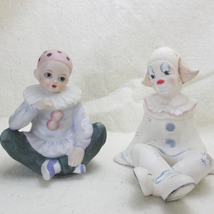 Clown Figurines,  Hungry hill crafts, Mann, music box, send in the clowns music,
