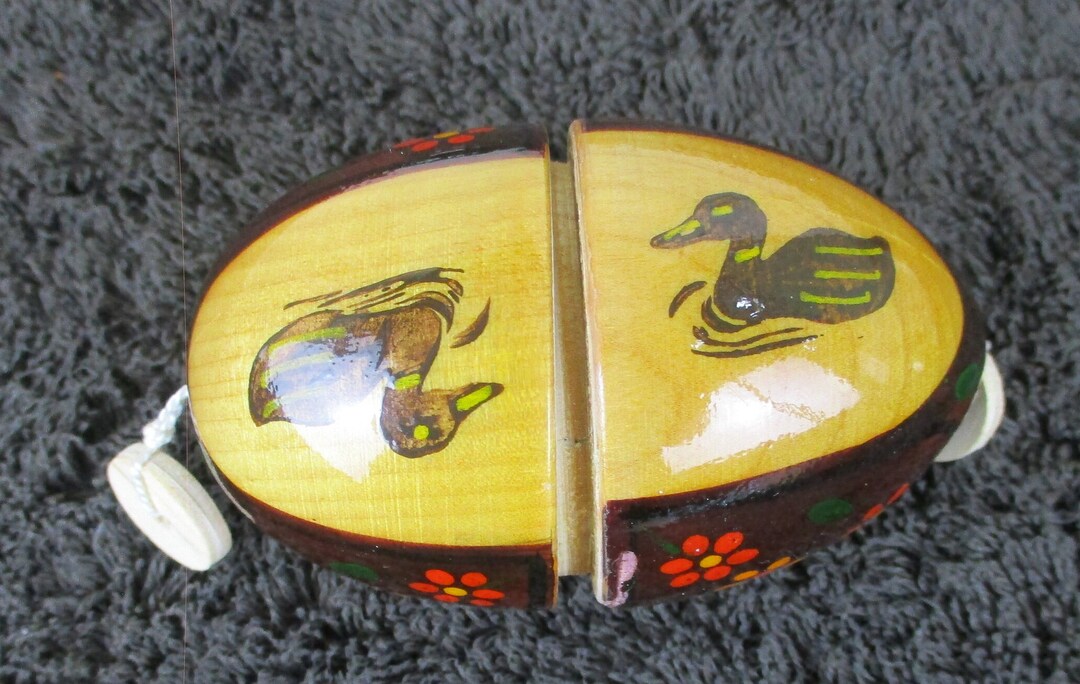 Hand Painted Egg-shaped Rattle, Cabin Decor, Easter Holiday, Outdoors ...