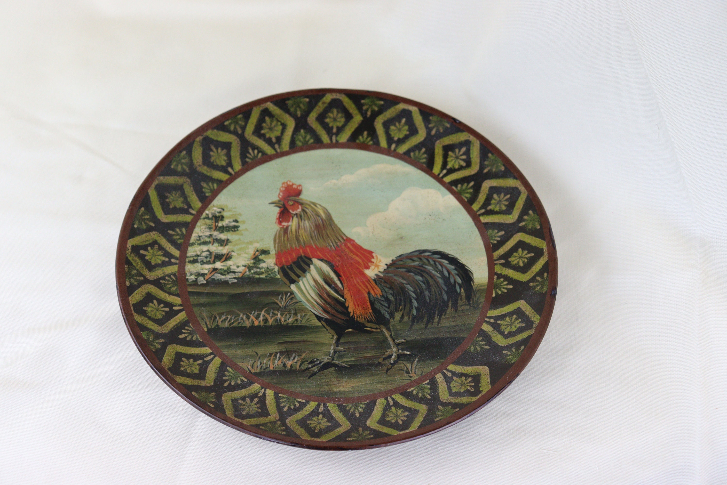 Rooster plate, home Decor, Toyo,  Raymond Waites, Toyo trading, chicken, farmhouse decor, bird lover,