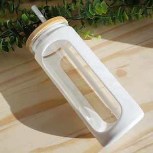 Engraved Custom Glass Tumbler with Bamboo Lid and Straw, Silicone Sleeve, Gift for Her, Bridesmaid Gift, 20oz, Personalized Water Bottle