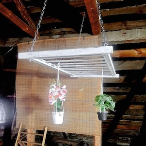 Estante rústico de escalera para macetas: ideal para colgar hierbas, ollas, sartenes y sartenes.