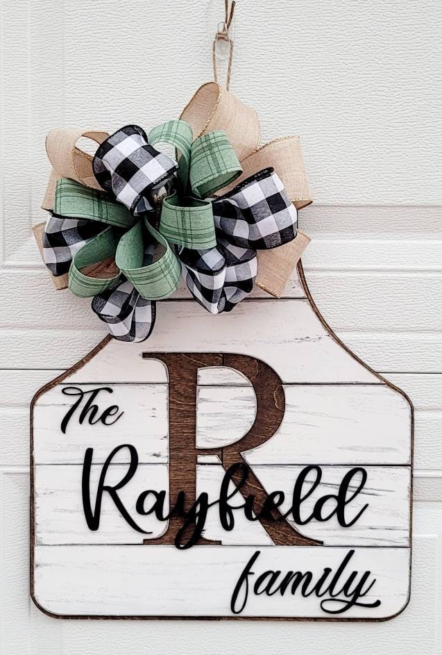 Cow tag door hanger. Farmhouse shiplap name door hanger, cow tag, country decor, personalized gift, year round wreath