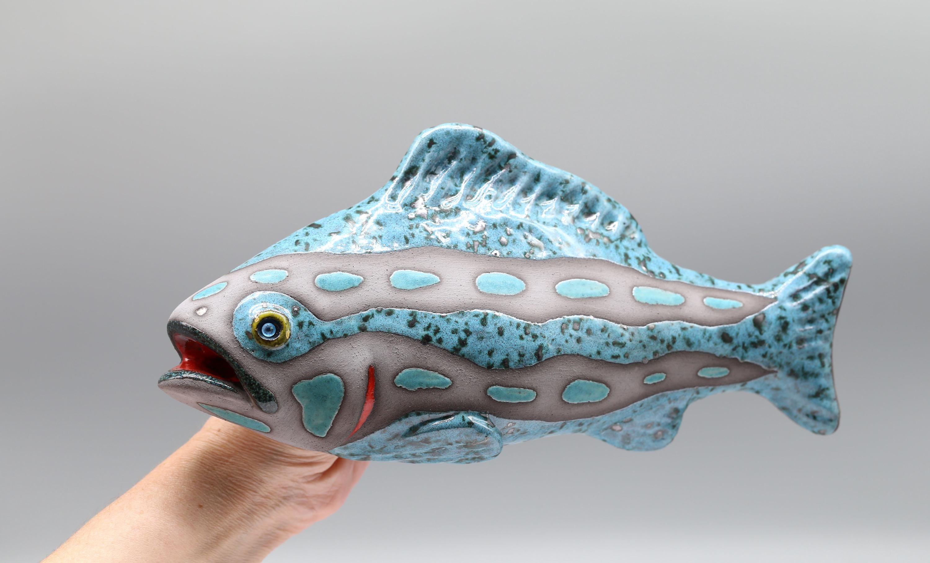 手作りの陶器の魚の壁彫刻：釉薬をかけた粘土のアート装飾、オーダー