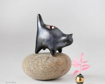 Cat Art Unique Portable Smoking Pipe Handmade Ceramic Gift Cute Small Animal Pipe MADE TO ORDER