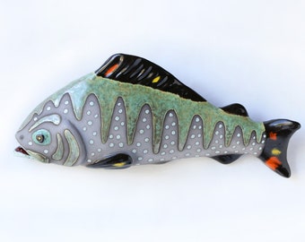 陶器の魚の壁飾り、黄色と青の魚の飾り、陶器の魚の壁アート、魚