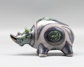 Ceramic sculpture Rhinoceros, small animal  rhino statuette, handmade Art, rhino figurine, table decoration, MADE TO ORDER.