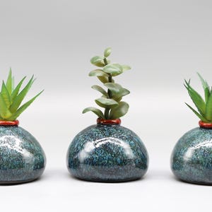 Small Minimalist Green Bud Vases, Handmade Ceramic, Set of three,MADE TO ORDER