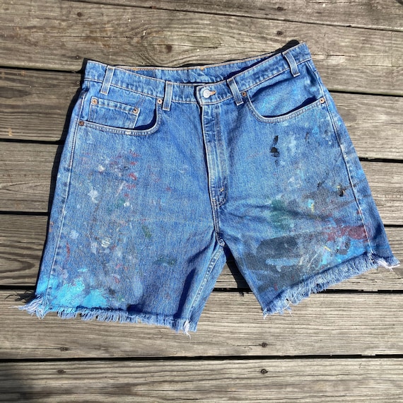 Vintage ‘Levi’s 569’ Large Cut-off Artist’s Short… - image 1