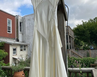 Antique 1920’s White Silk Asymmetric Bias Cut Flapper Slip Dress Wedding Gown