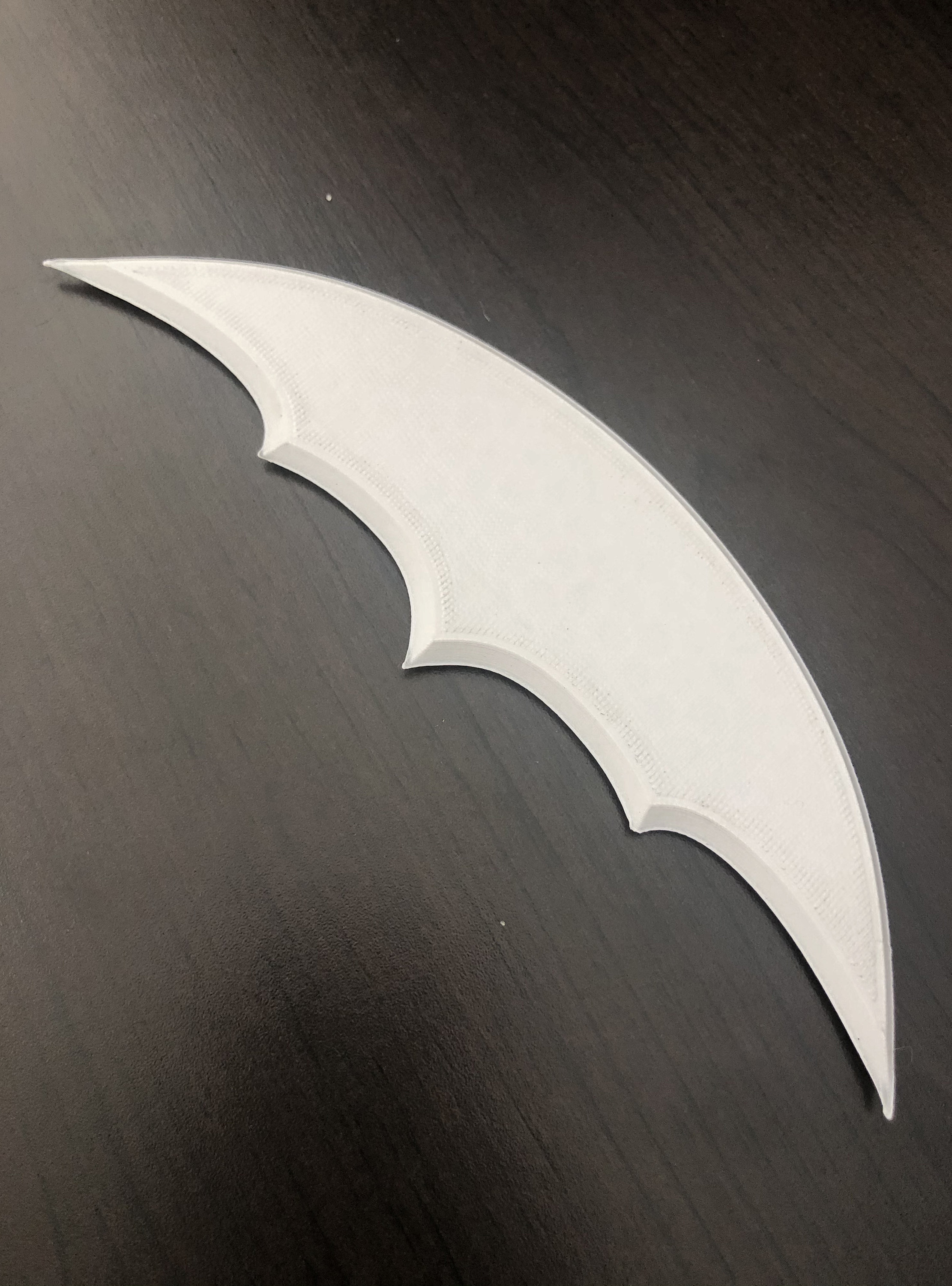 batman batarang statue