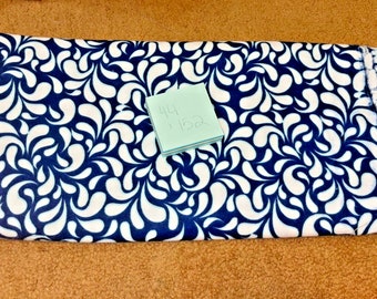 44 x 4 yards Blue White Flourish Pattern Fabric Cotton Blend