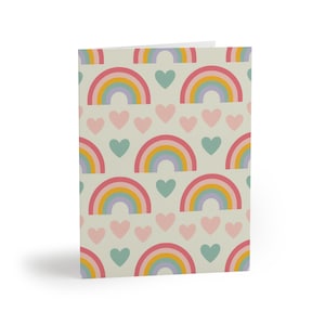 Tarjetas de felicitación con corazones arcoíris: notas de amor coloridas, papelería bonita, tarjetas de cumpleaños, amistad y celebración.