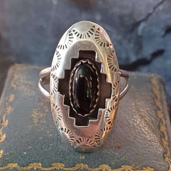 Vintage Navajo Shadow Box Sterling Silver Native American Black Onyx Ring. Dainty - lightweight  UK Ring Size L