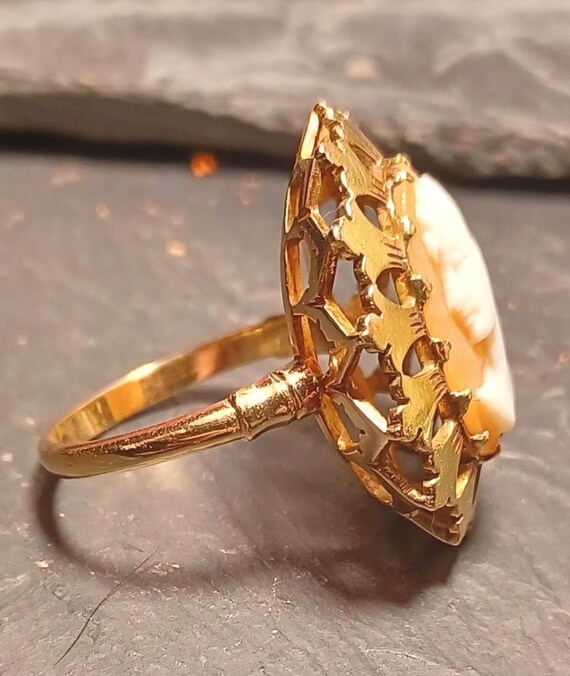 Vintage 14ct Gold Ornate Cameo Ring. Circa 1950 UK Ring Size L View 4