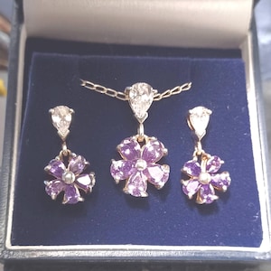 Vintage Sterling Silver 925, Cubic Zirconia Flower Pendant, Stud Earrings, Post + Butterfly backs.  Beautiful Purple * White Flower Set