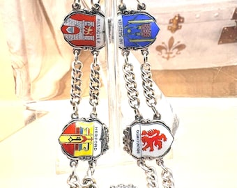 Bracelet de 5 breloques vintage 800 835 en argent émaillé avec motif bouclier de voyage, Allemagne, allemand.