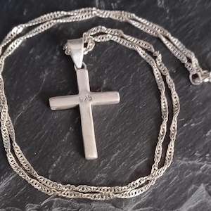 Vintage Silver 925 Cross Pendant & Silver 925 Twist Chain