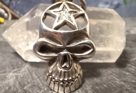 Vintage Hallmarked Silver Star Skull Pendant,  ra… - image 5