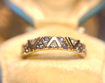 Vintage 9ct Gold Sapphire Diamond Band Ring (U.K. Size K 1/2)