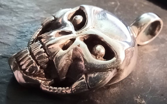Rare Vintage Solid Silver Skull - Alien Pendant w… - image 3