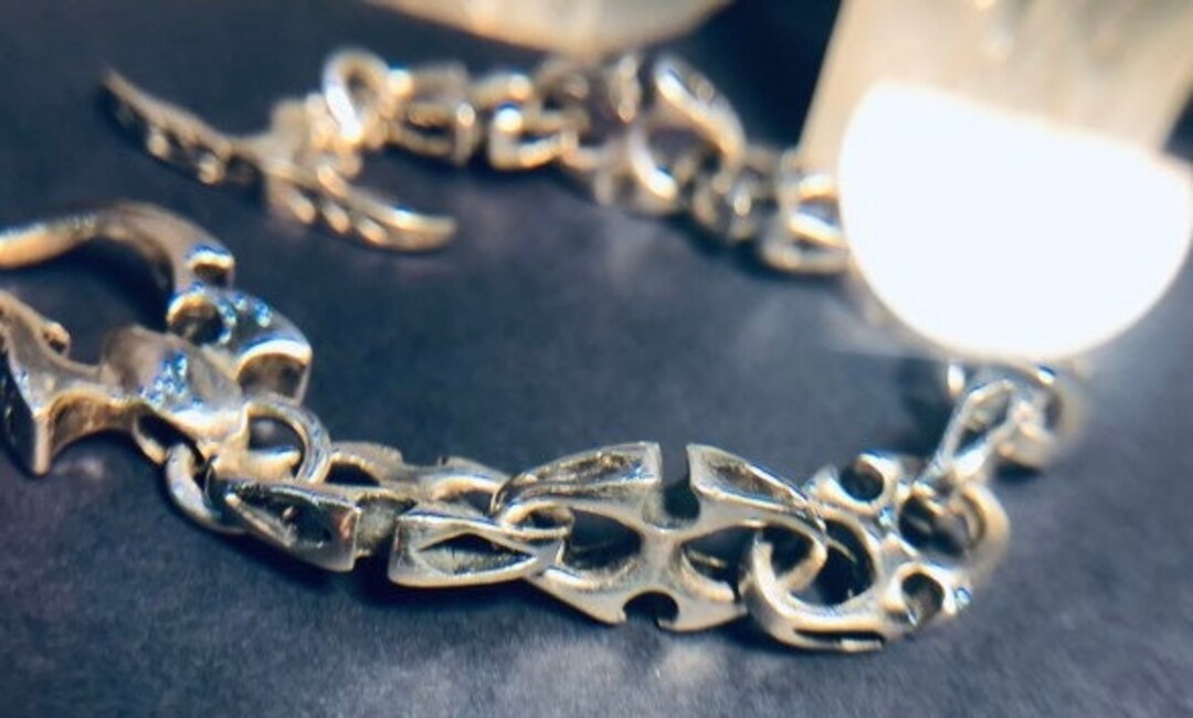 【送料無料（一部地域を除く）】 Heavy Vintage 37.3gm Bracelet Shark Silver Hallmarked アクセサリー