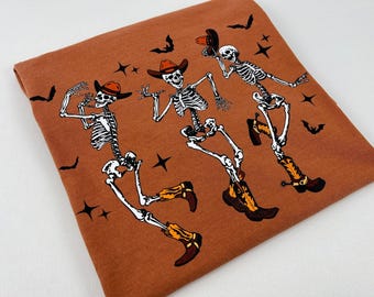 Comfort Colors® Dancing skeleton shirt, Funny Halloween Shirt, Halloween Party shirt, Spooky season Shirt, Retro Fall Shirt, Halloween gift