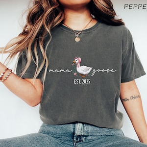 Comfort Colors® Mama Goose Shirt, Funny Mama Shirt, Mothers Day gift, New Mama gift, Funny Mom gift, Goose Mama Shirt, Mama Gift Shirt bild 6