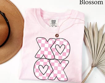 Comfort Colors®  XOXO Valentines Day Shirt, Valentine Love heart Shirt, Womens Valentine Heart Shirt, XOXO Valentines Shirt, XOXO Love Shirt