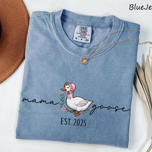 Comfort Colors® Mama Goose Shirt, Funny Mama Shirt, Mothers Day gift, New Mama gift, Funny Mom gift, Goose Mama Shirt, Mama Gift Shirt bild 8