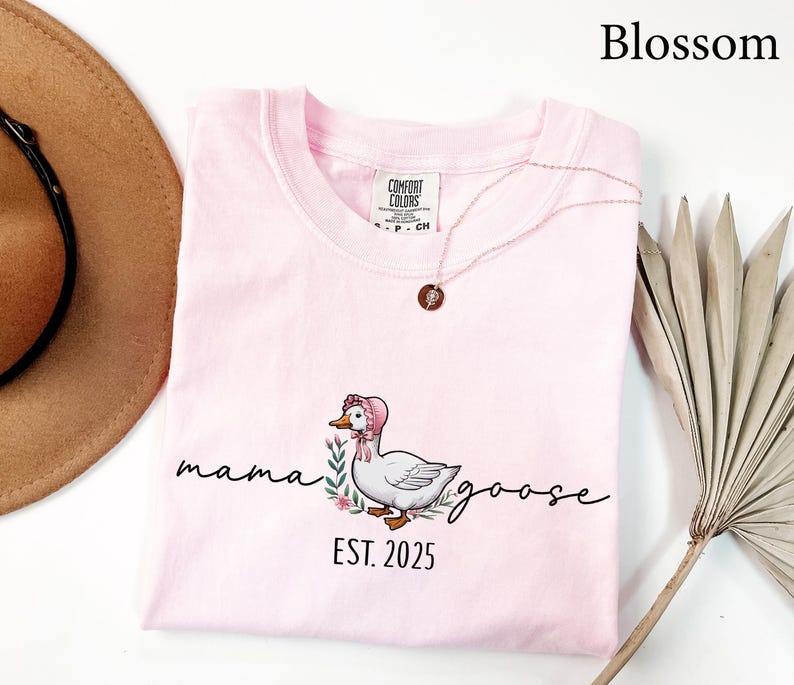 Comfort Colors® Mama Goose Shirt, Funny Mama Shirt, Mothers Day gift, New Mama gift, Funny Mom gift, Goose Mama Shirt, Mama Gift Shirt bild 5