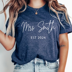 Custom Mrs Shirt, Mrs Personalized Last Name Shirt, Bride to be Gift, Custom Bridal Gift, Future Mrs, Gift for Bride,  Anniversary Gift