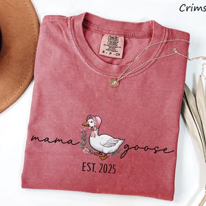 Comfort Colors® Mama Goose Shirt, Funny Mama Shirt, Mothers Day gift, New Mama gift, Funny Mom gift, Goose Mama Shirt, Mama Gift Shirt bild 3