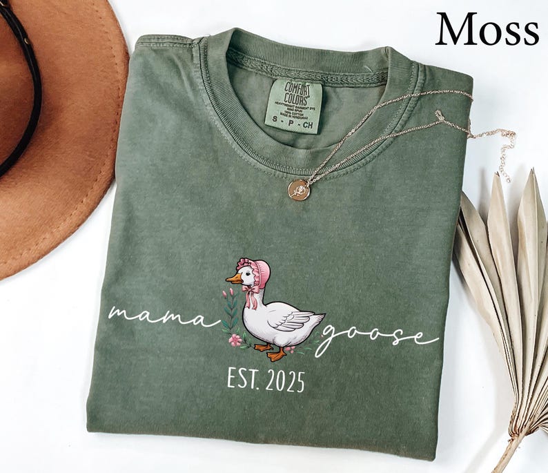 Comfort Colors® Mama Goose Shirt, Funny Mama Shirt, Mothers Day gift, New Mama gift, Funny Mom gift, Goose Mama Shirt, Mama Gift Shirt bild 1