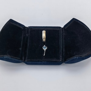 Navy Blau Single Slots Samt Ring Box, Ehering Box, Verlobungsring Box, Oxford Ring Box, Vorschlag Ring Box, Ohrringe Box