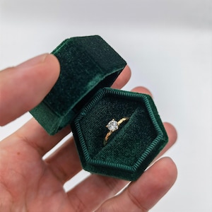 Green single slot velvet ring box, wedding ring box, engagement ring box, oxford ring box, proposal ring box, earrings box