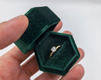 Green single slot velvet ring box, wedding ring box, engagement ring box, oxford ring box, proposal ring box, earrings box