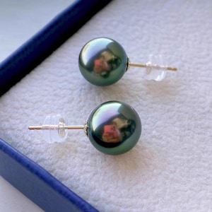 3A 8–14mm round Tahitian black pearl earrings, natural peacock green sea pearls in 18k gold, high luster studs for women, fine jewelry