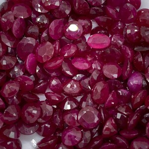 1pc 2A Real Natural Loose Ruby Gemstones 4x6, 5x7, 6x8, 7x9, 8x10, 9x11, 10x12mm, Ruby Round, Ruby Oval, Ruby Teardrop, Ruby Emerald Cut