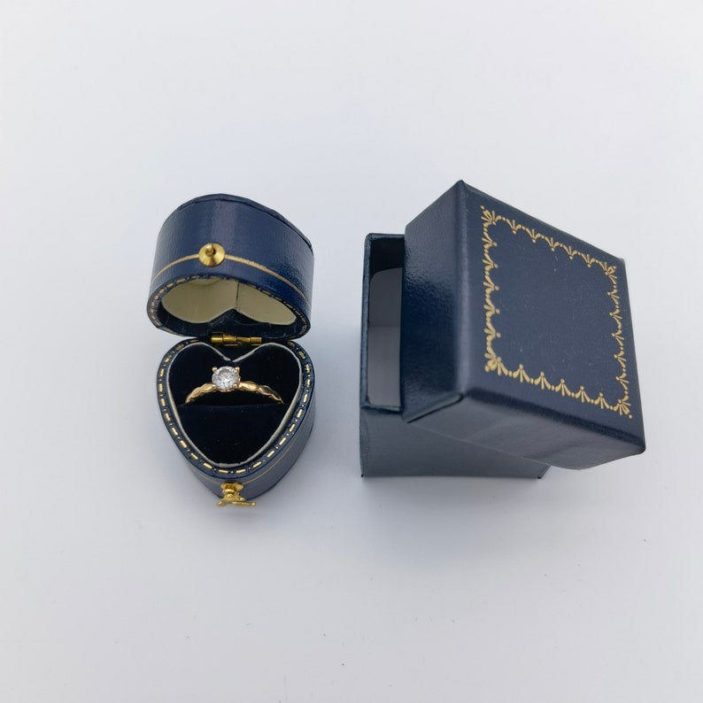 Scatola porta-anello a forma di cuore vintage fatta a mano, elegante scatola porta-anello per fidanzamento e matrimonio, foto della sposa, scatola porta-anello vintage immagine 6