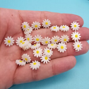 50% off 2pcs natural shell flower beads 10mm