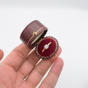 Vintage style oval royal red ring box handmade, engagement & wedding set elegant keepsake box, bridal photo, vintage ring box