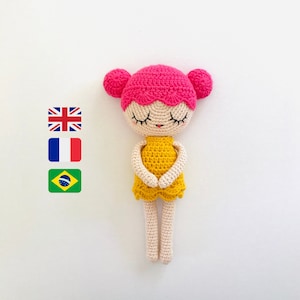 Maude Doll - CROCHET PATTERN - from the Quirky Doll Collection - amigurumi - crochet - oche pots - English, Français, Português Brasileiro