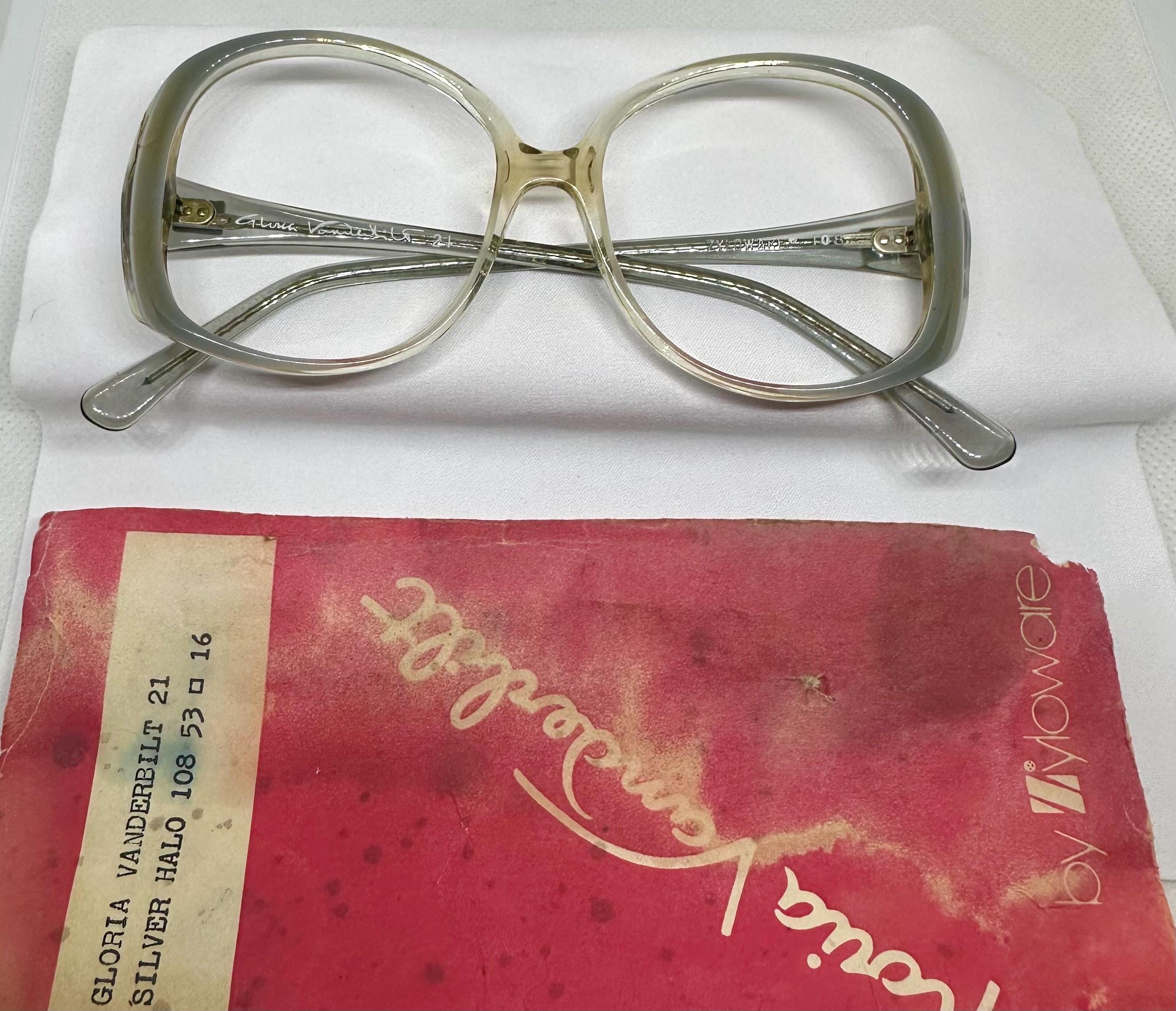 Vintage Gloria Vanderbilt Eyeglass Frames 1980s Italy Gold Twisted Wire 140mm 80s Gloria Vanderbilt Eyeglasses Frames: Oversized Amber  main image 3