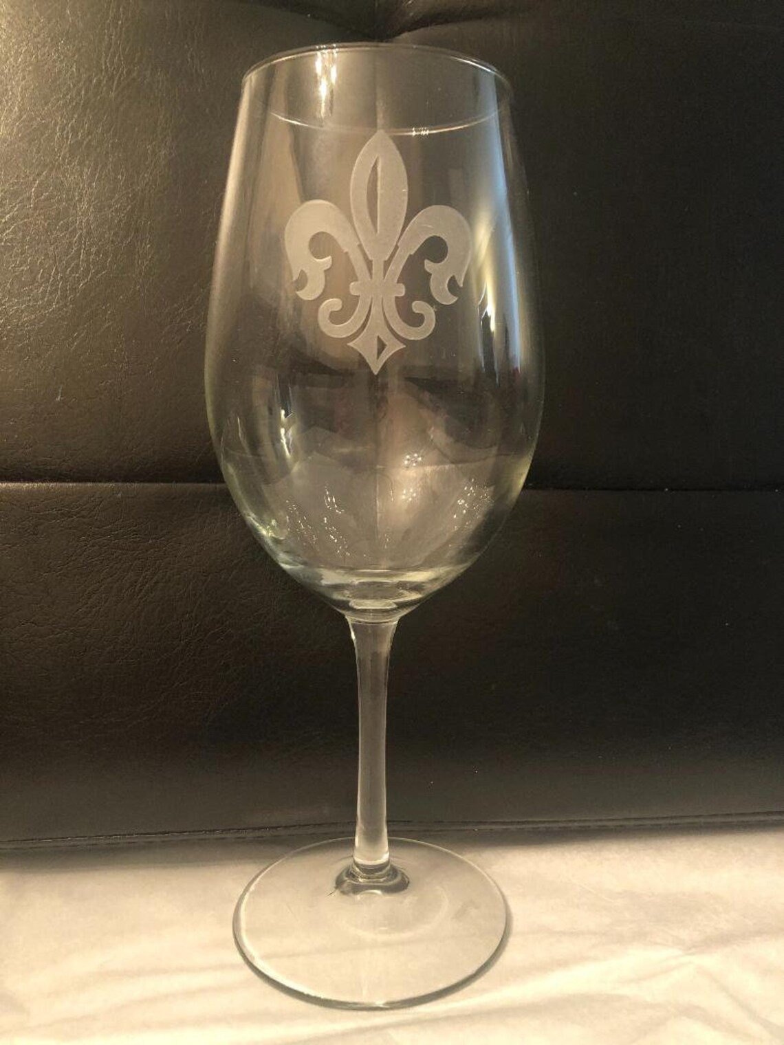 Fleur De Lis Etched Wine Glass Etsy