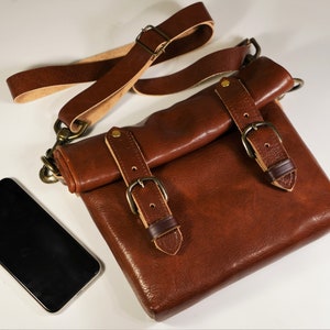 Handmade Leather Faraday Bag: RFID Signal Blocker, Anti-Hacking