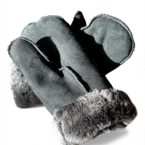 Handmade Sheepskin Mittens: Soft Wool Winter Gloves for Men