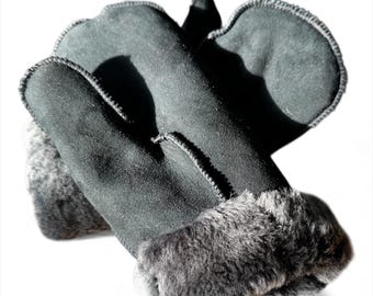 Handmade Sheepskin Mittens: Soft Wool Winter Gloves for Men