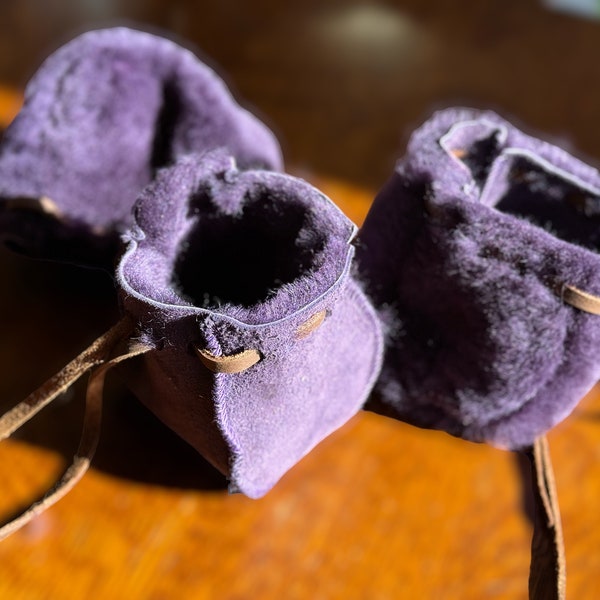 Handmade Purple Sheepskin Leather Pouches, Coin Pouch, Drawstring Bag, Dice Pouch, DND pouch, Crystal pouch, LARP, Reenactment
